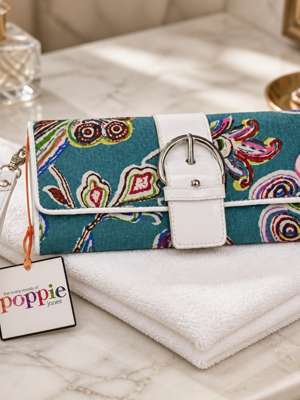 Poppie Jones The Many Moods Of Poppy Jones Paisley Print Wristlet Clutch New